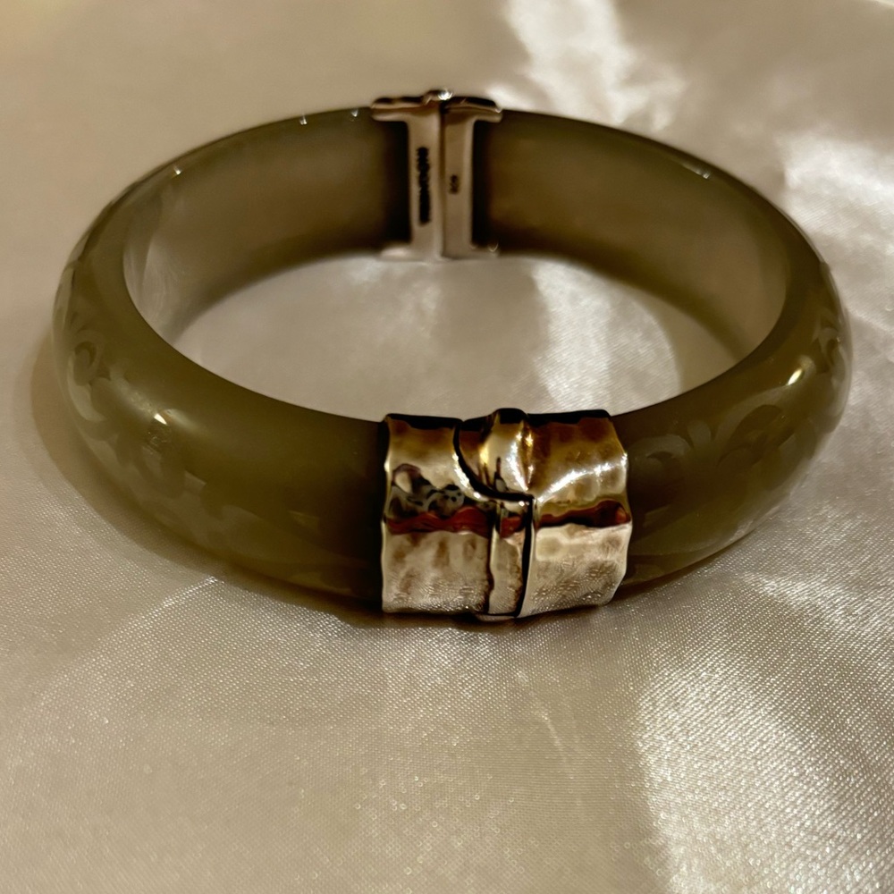 Silpada Designs Sterling Silver and Resin Bangle Bracelet